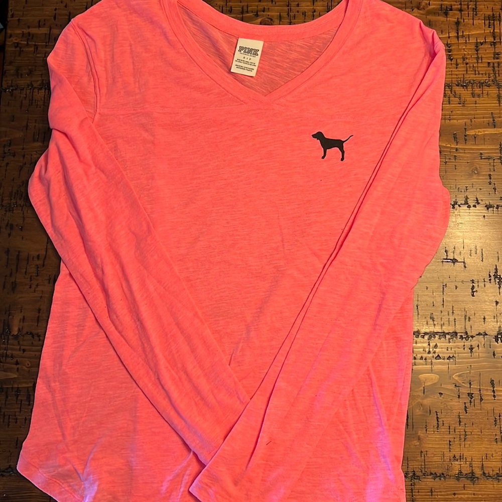 Brand Pink long sleeve t-shirt with dog logo